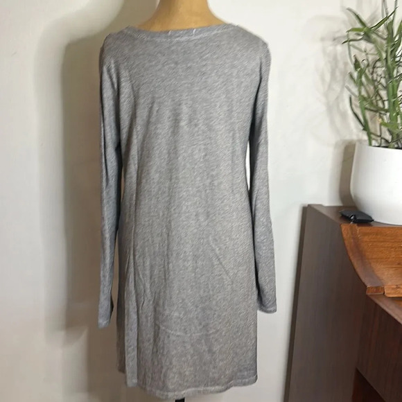 CP Shades XS long sleeve tunic grey and white striped 32” great pre owned cond - Picture 3 of 5